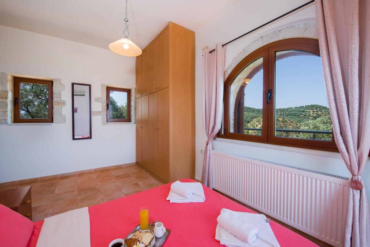 Villa Kourouni Stalos Bagian luar foto